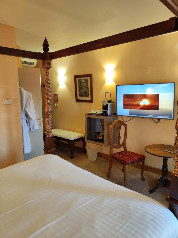 Hostellerie Les Hauts De Sainte Maure ภายนอก รูปภาพ